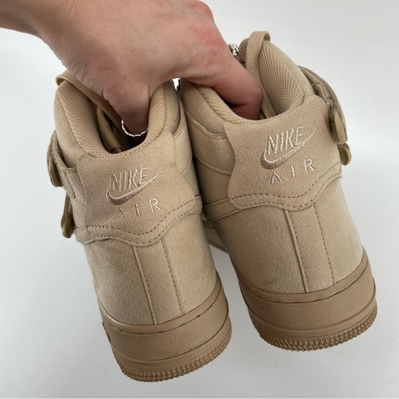 Nike Men’s Billie Eilish Air Force 1 High Top Sneakers Neutral Suede Velcro 9.5 - Picture 5 of 8